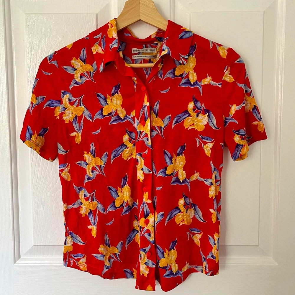 Semi-sheer, Hawaiian-print buttondown